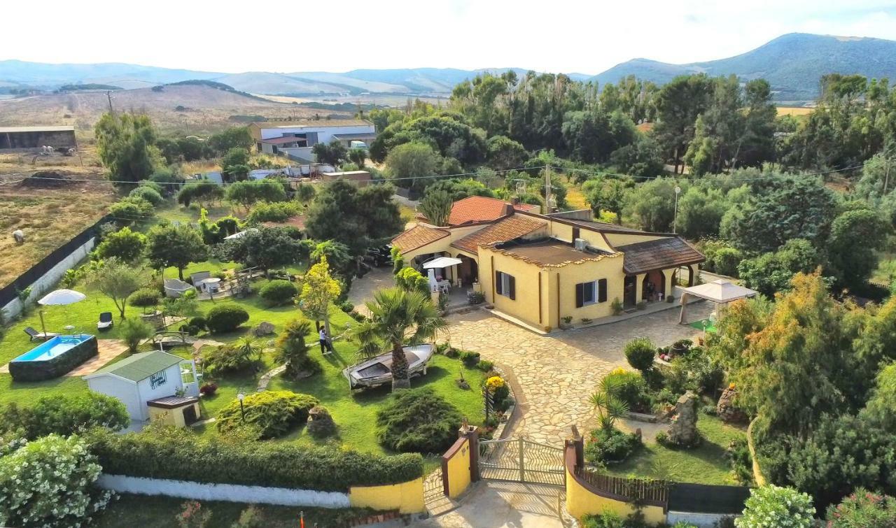 Villa Casa Vacanze La Guzzetta Ranch à Canaglia Extérieur photo